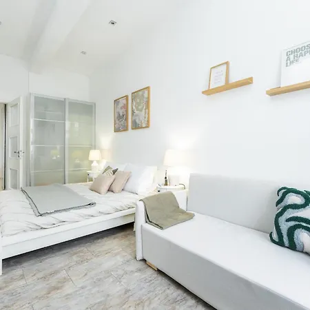 Rentero Central Two Bedroom Apartment In Prague - Two Bathroom - Parking Appartement Praag