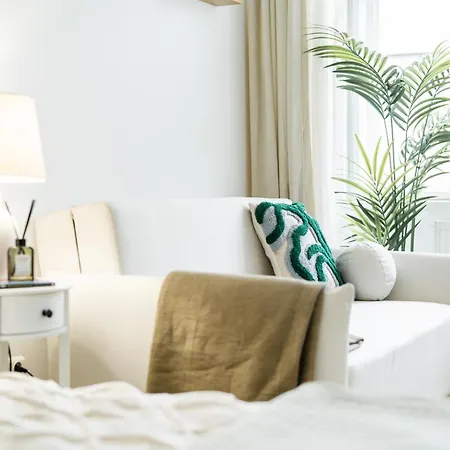 Rentero Two Bedroom In - Two Bathroom - Parking Prag
