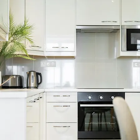 公寓 Rentero Two Bedroom In - Two Bathroom - Parking *